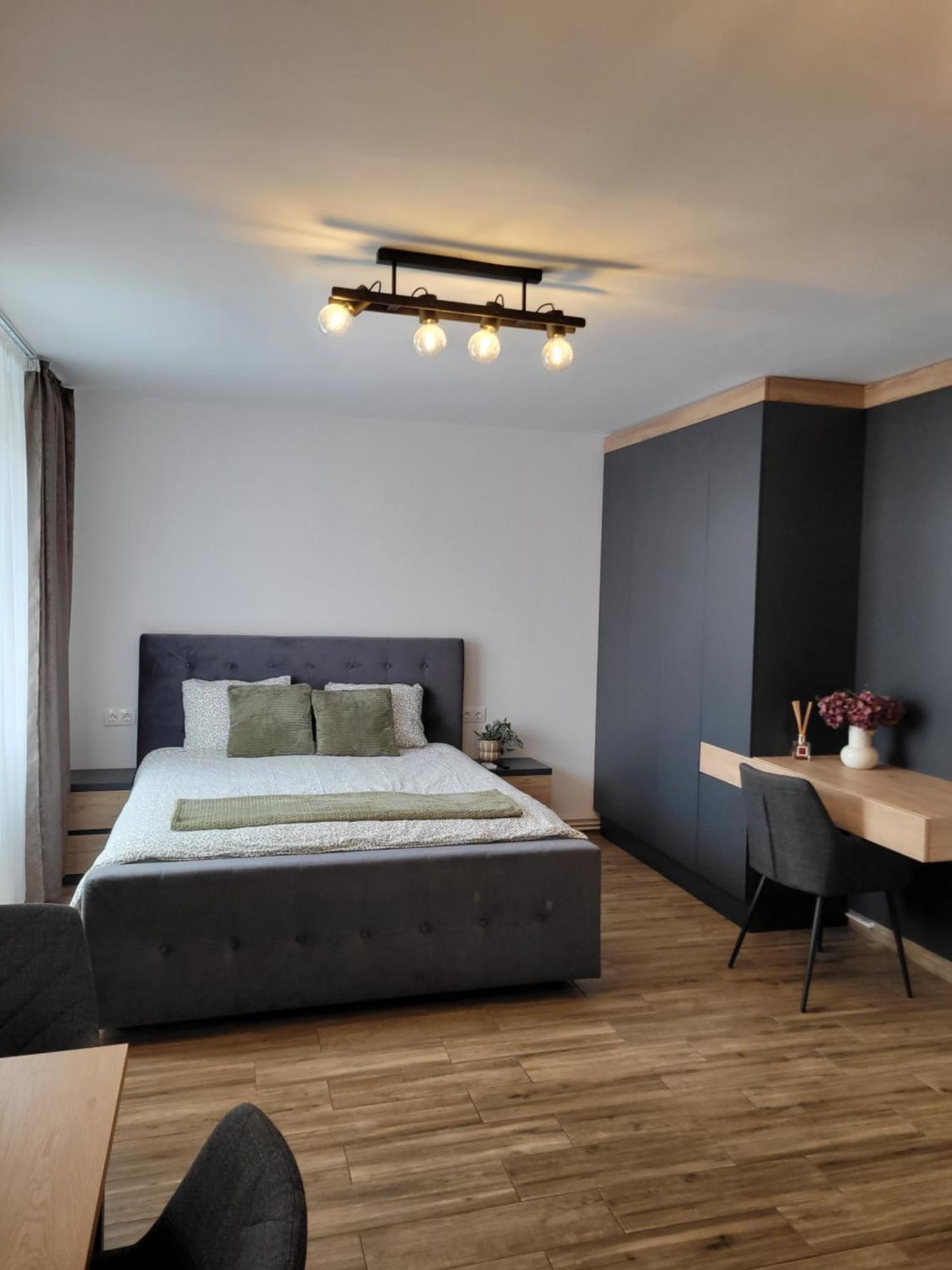 Stella Apartment Targu Mures Exterior photo